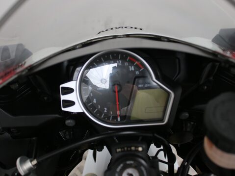 Honda CBR1000RR Fireblade CBR 1000 RR 28