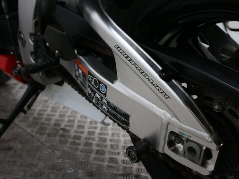 Honda CBR1000RR Fireblade CBR 1000 RR 32