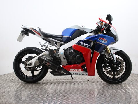 Honda CBR1000RR Fireblade CBR 1000 RR
