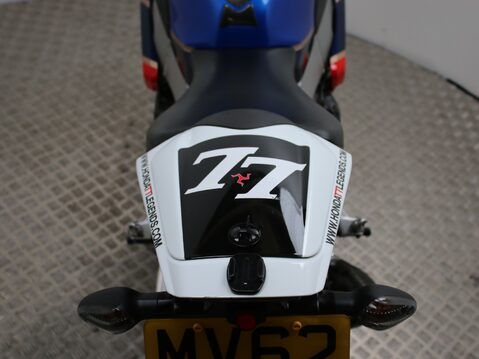 Honda CBR1000RR Fireblade CBR 1000 RR 33