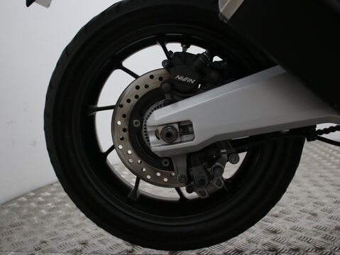 Honda Forza 750 NSS 750 18