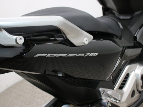 Honda Forza 750 NSS 750 35