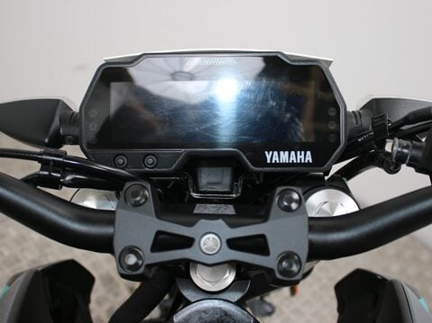 Yamaha MT-125 MT 125 (MTN 125-A) 22