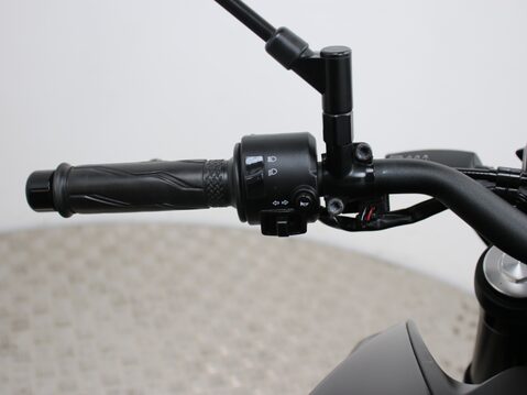 Yamaha MT-125 MT 125 (MTN 125-A) 18