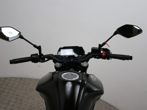 Yamaha MT-125 MT 125 (MTN 125-A) 14