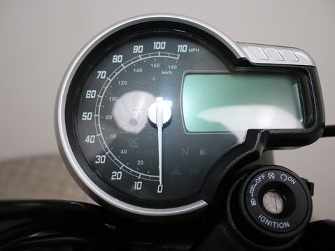 Triumph Scrambler 400 X SCRAMBLER 400X 23