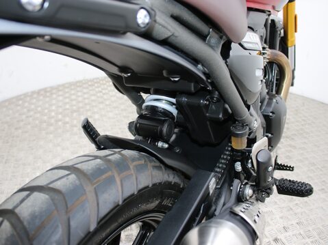 Triumph Scrambler 400 X SCRAMBLER 400X 26