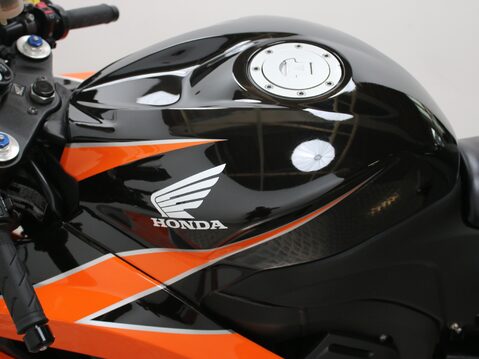 Honda CBR600 RR CBR600RR-9 28