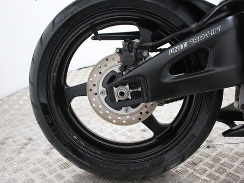 Honda CBR600 RR CBR600RR-8 23