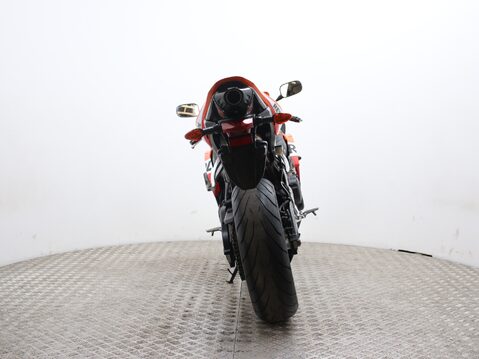 Honda CBR600 RR CBR600RR-8 11