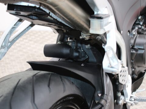 Honda CBR600 RR CBR600RR-8 21