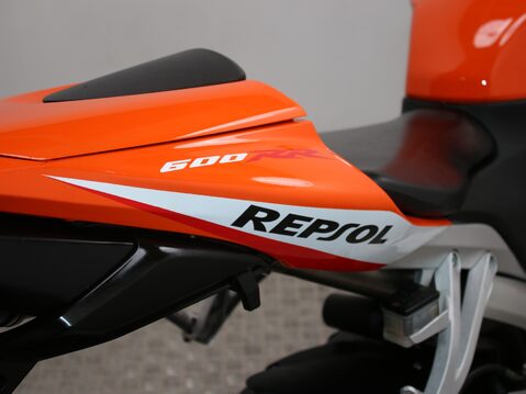Honda CBR600 RR CBR600RR-8 22
