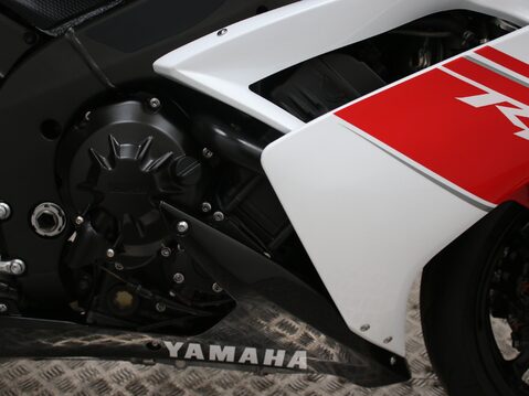Yamaha R1 YZF R1 (07MY) 22