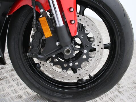 Yamaha R1 YZF R1 (07MY) 18
