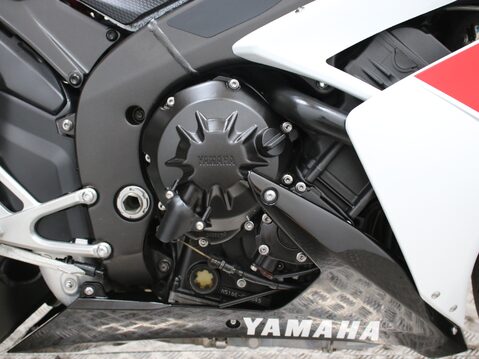 Yamaha R1 YZF R1 (07MY) 23