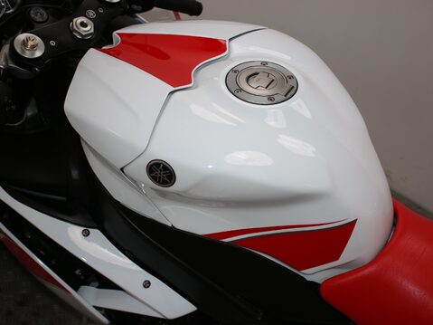 Yamaha R1 YZF R1 (07MY) 33