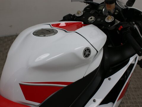 Yamaha R1 YZF R1 (07MY) 24