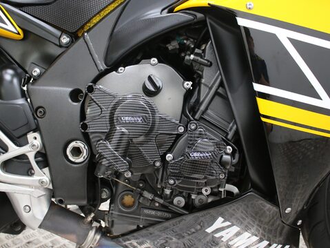 Yamaha R1 YZF R1 (10MY) 22