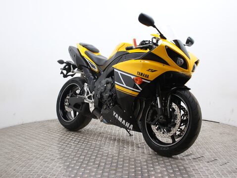 Yamaha R1 YZF R1 (10MY) 3
