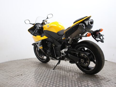 Yamaha R1 YZF R1 (10MY) 9