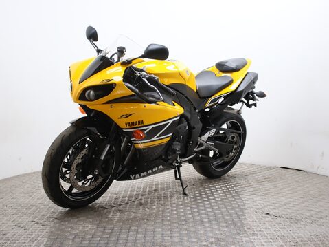 Yamaha R1 YZF R1 (10MY) 6