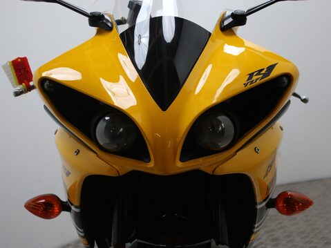 Yamaha R1 YZF R1 (10MY) 34