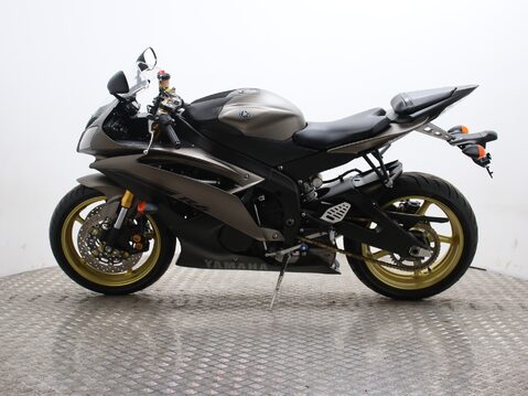 Yamaha R6 YZF R6 (14MY) 8