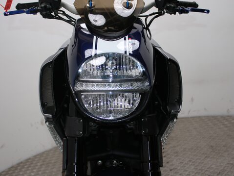Ducati Diavel Diavel 1200 32