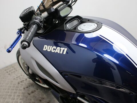 Ducati Diavel Diavel 1200 27