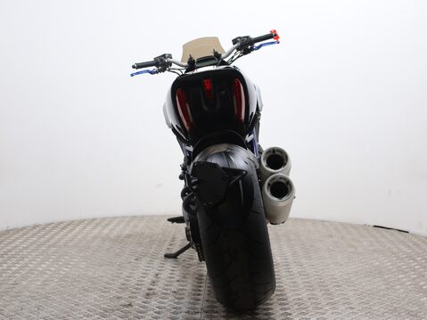 Ducati Diavel Diavel 1200 11