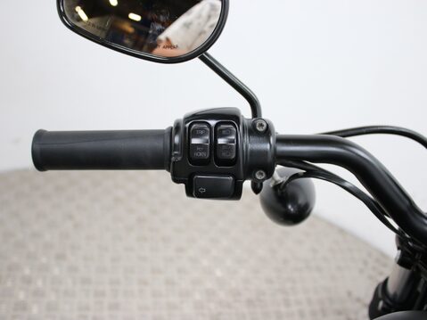 Harley-Davidson Sportster XL883N 28