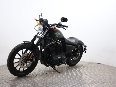 Harley-Davidson Sportster XL883N 6