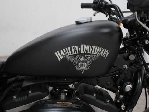 Harley-Davidson Sportster XL883N 20