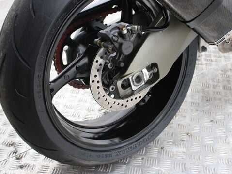 Suzuki GSX-R1000 GSX-R1000 L1 23