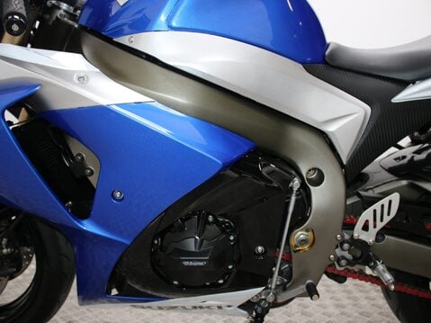 Suzuki GSX-R1000 GSX-R1000 L1 26