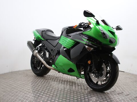 Kawasaki ZZR1400 ZX-14R 3