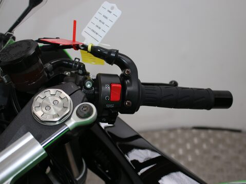 Kawasaki ZX-6R ZX600RAF 18