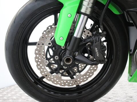 Kawasaki ZX-6R ZX600RAF 33