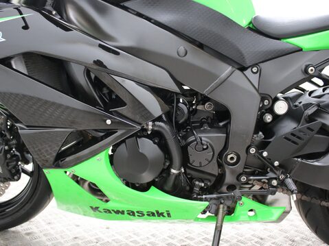 Kawasaki ZX-6R ZX600RAF 30