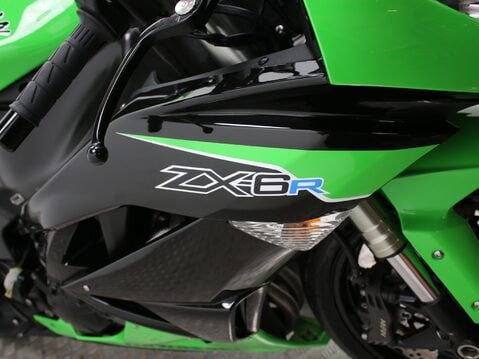 Kawasaki ZX-6R ZX600RAF 21