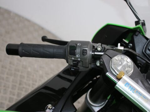 Kawasaki ZX-6R ZX600RAF 34