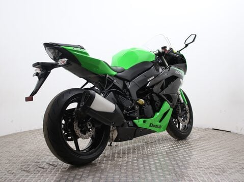Kawasaki ZX-6R ZX600RAF 12