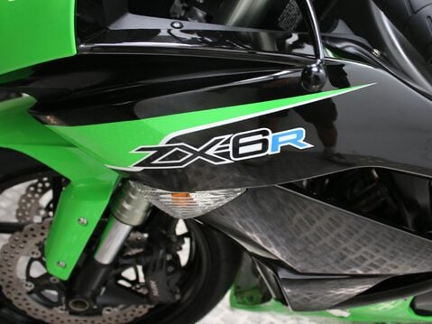 Kawasaki ZX-6R ZX600RAF 31