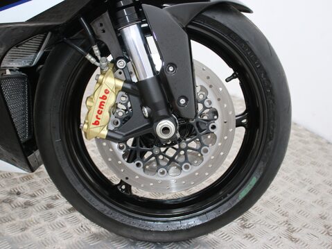 Suzuki GSX-R1000 GSX-R1000 L4 18
