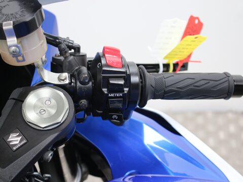 Suzuki GSX-R1000 GSX-R1000 L4 17