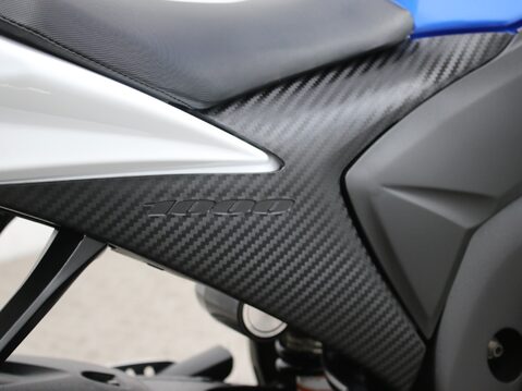 Suzuki GSX-R1000 GSX-R1000 L4 22