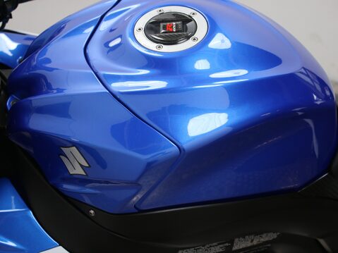 Suzuki GSX-R1000 GSX-R1000 L4 30