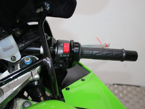 Kawasaki ZX-9R ZX 900 E1 21