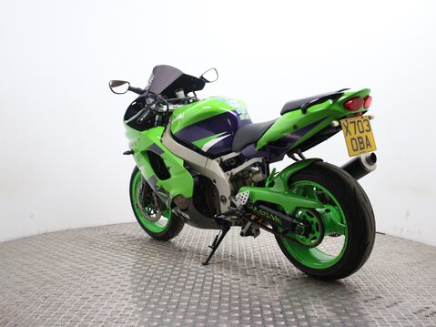 Kawasaki ZX-9R ZX 900 E1 9