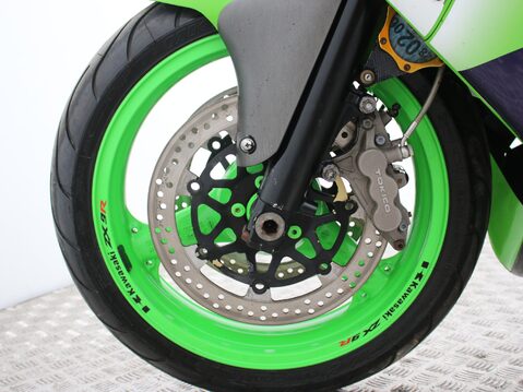 Kawasaki ZX-9R ZX 900 E1 27